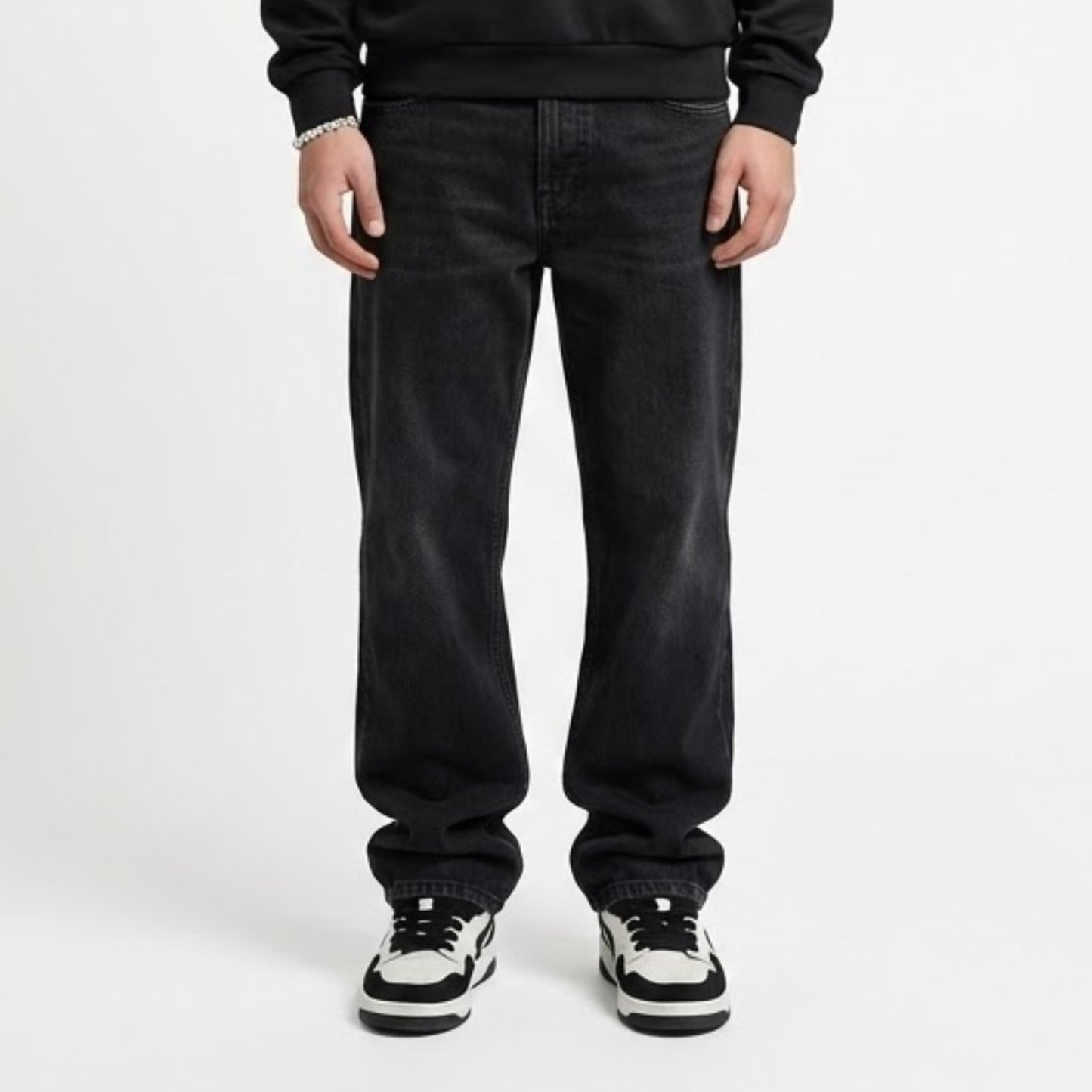 STRAIGHT FIT - JEANS