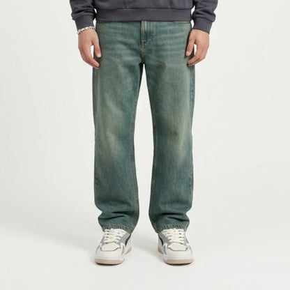 STRAIGHT FIT - JEANS